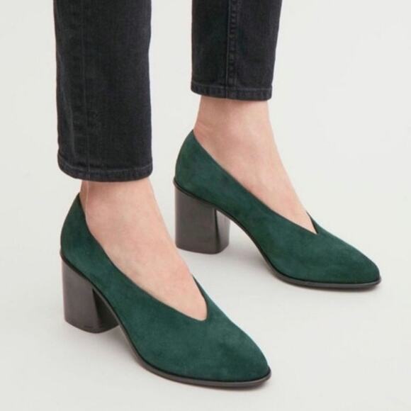 COS Shoes - COS 70s V-Cut Suede Block Chunky Heels Pumps in Forest Green Women Sz US 8 / 39
